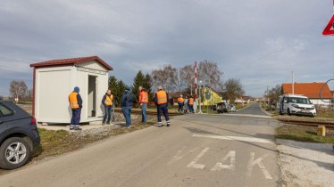 Rampe na pružnim prijelazima u Kloštru Podravskom puštene u rad, Pavlović: Vozači konačno više neće morati strahovati