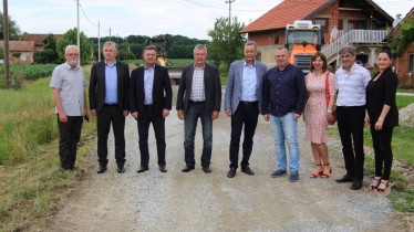 Obnovljena kompletna dionica ceste od Kloštra Podravskog do Kozarevca
