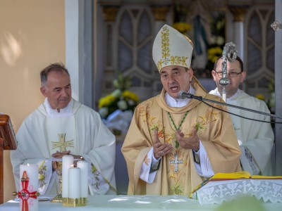 100-godišnjica Kapelice_biskup M Medo (1 of 1)-144