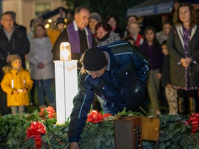 1. advenska svijeća (1 of 1)-3