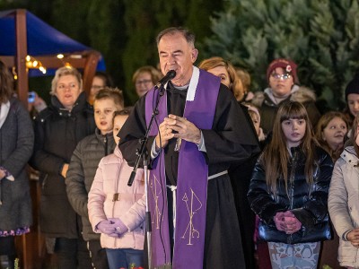 1. advenska svijeća (1 of 1)-4