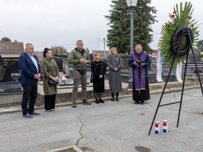10Polaganje vijenca_Svi Sveti (1 of 1)-10