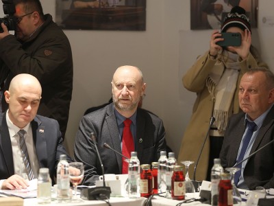 IMG-7d8f2af44ffcb4e6edcdb4243acb786a-V