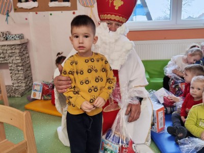 IMG-951869a8319bb3175737ccb6a69f5d58-V