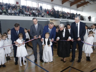 Klostar-dvorana_52_naaslovna