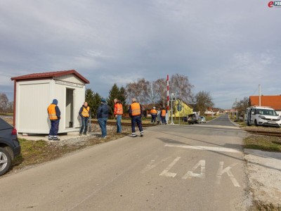 Naslovna42655232