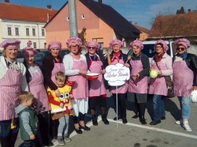 NASLOVNA