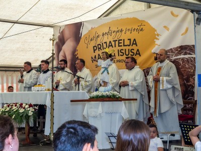 Prijatelji Malog Isusa (1 of 1)-83
