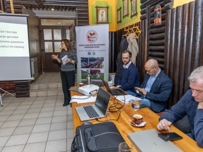 Stočari_prezentacija_1_of_1-12