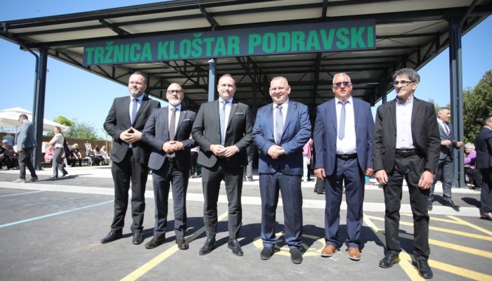 Dani općine - U Kloštru otvorena nova, moderna tržnica, Pavlović: Bit će središnje mjesto okupljanja