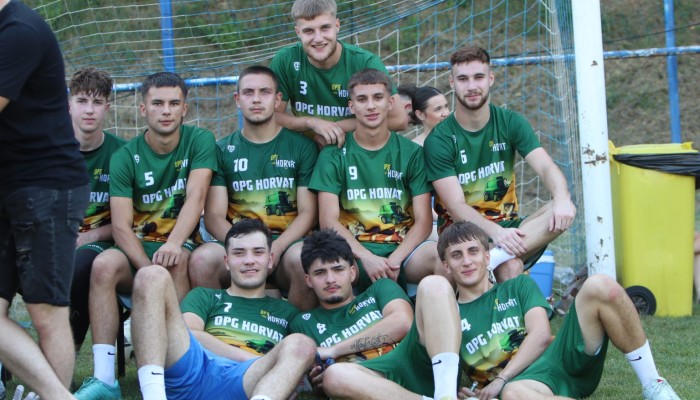 Brojni nogometaši, ljubitelji fotografije i dobre zabave proslavili Ivanje u Kozarevcu