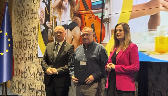 Potpisani ugovori u sklopu javnog poziva „Program provedbe edukativnih, kulturnih i sportskih aktivnosti za predškolsku djecu te djecu od 1. do 4. razreda osnovne škole u lokalnim zajednicama“